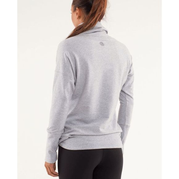 Lululemon Run: Rest Day Pullover *Heathered Fossil* Size 6 - Picture 11 of 14